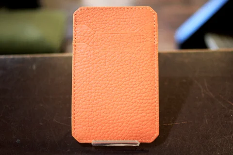 オレンジのカードケース