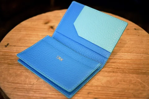コバルトブルーの名刺入れ