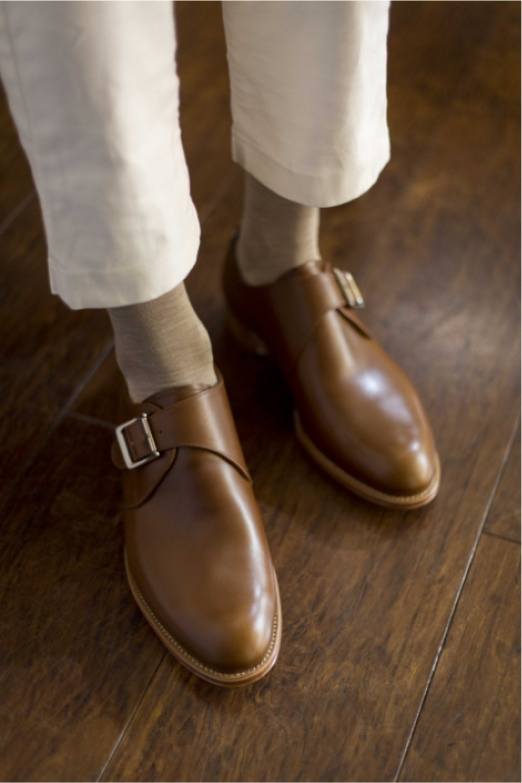 スムースレザーのプレーンシングルモンク