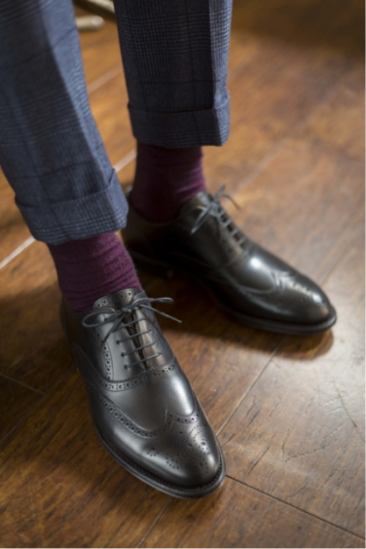 スムースレザーのフルブローグオックスフォード